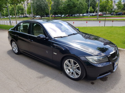 Vand BMW E90, 330d, M Paket, Negru, an 2006, 135.500 km, 9.000 euro