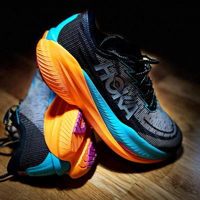 Hoka Mach X2: Cipők, amelyek forradalmasítják a futás élményét