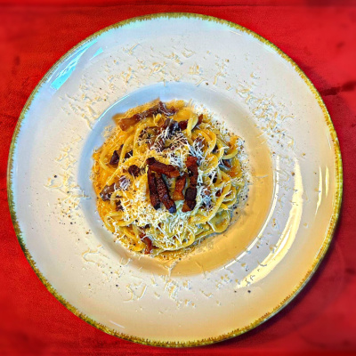 Teglia - Călătorie în sufletul Italiei, dar în București